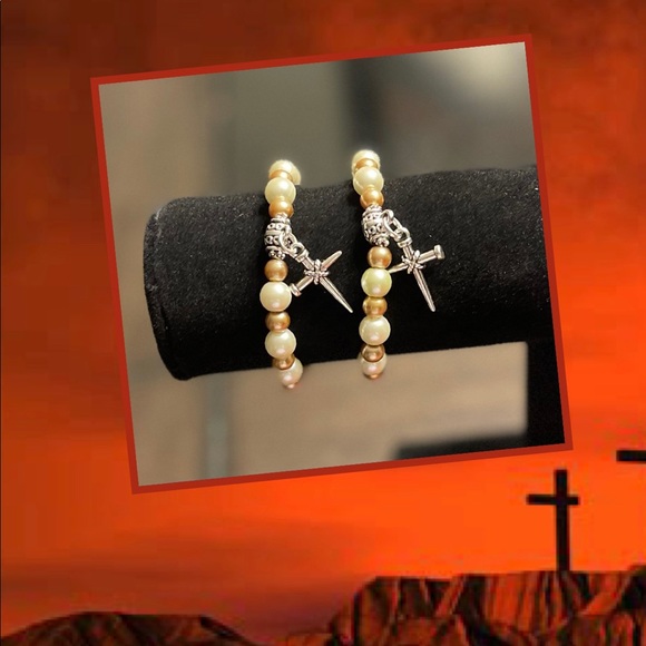 SOLD Nails of the Cross Bracelet - Picture 3 of 3